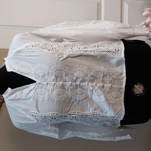 Nwt Jennifer & Grace women’s White cotton embroidered eyelet blouse. Size Xl